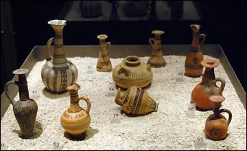 قدیمی ترین عطر و ادکلن دنیا با قدمت 4000 سال!!!